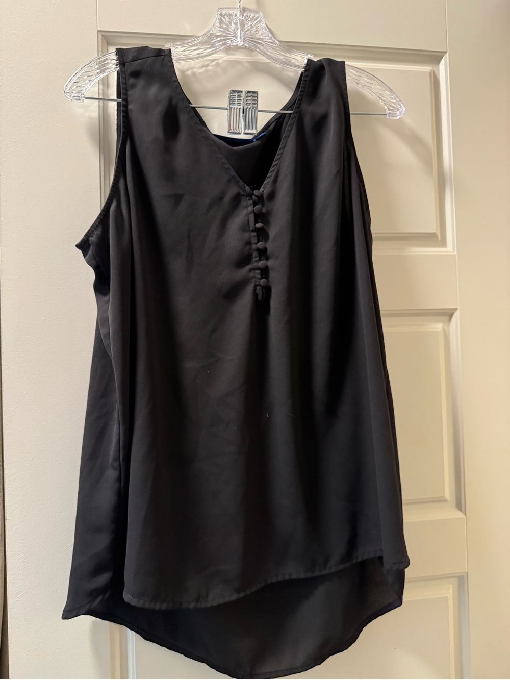 Apt. 9 Black Sleeveless V-Neck Button-Front Cami